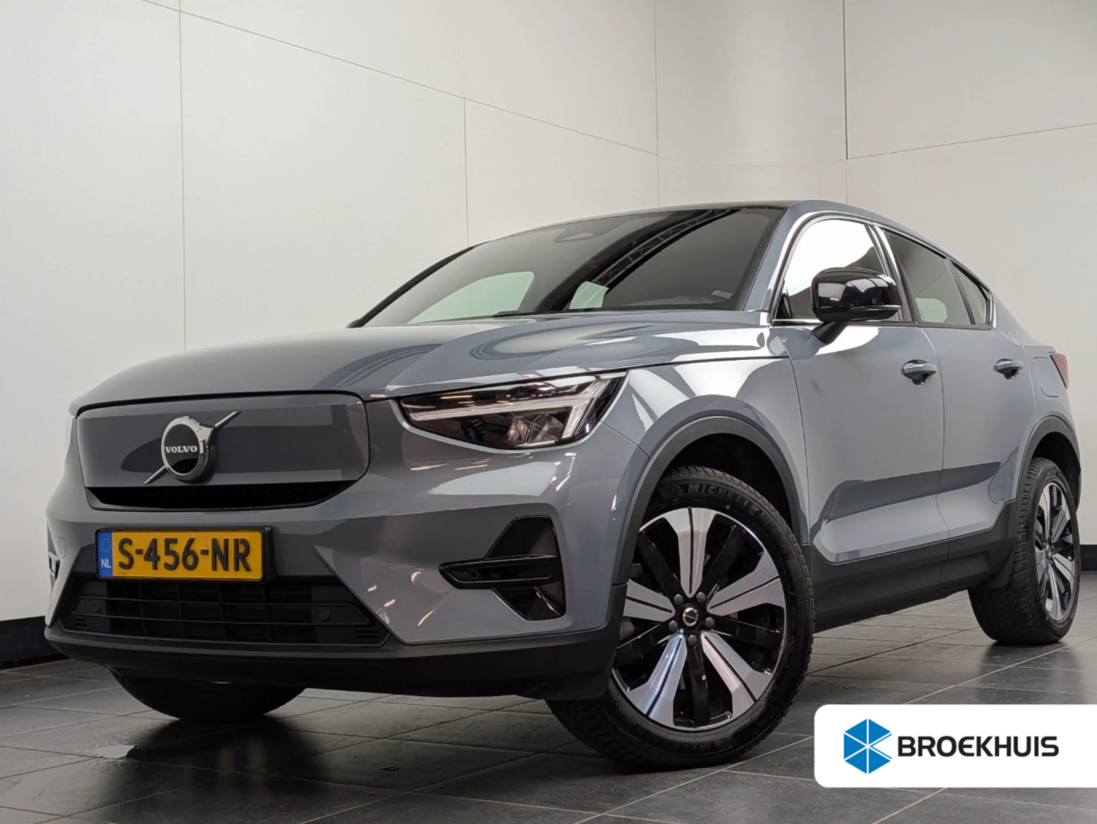 Volvo C40 Single Motor Core 69 kWh | Camera | Panoramadak |