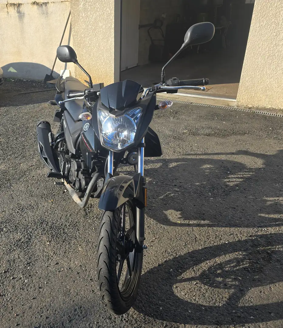 Yamaha YS 125 Zwart - 2