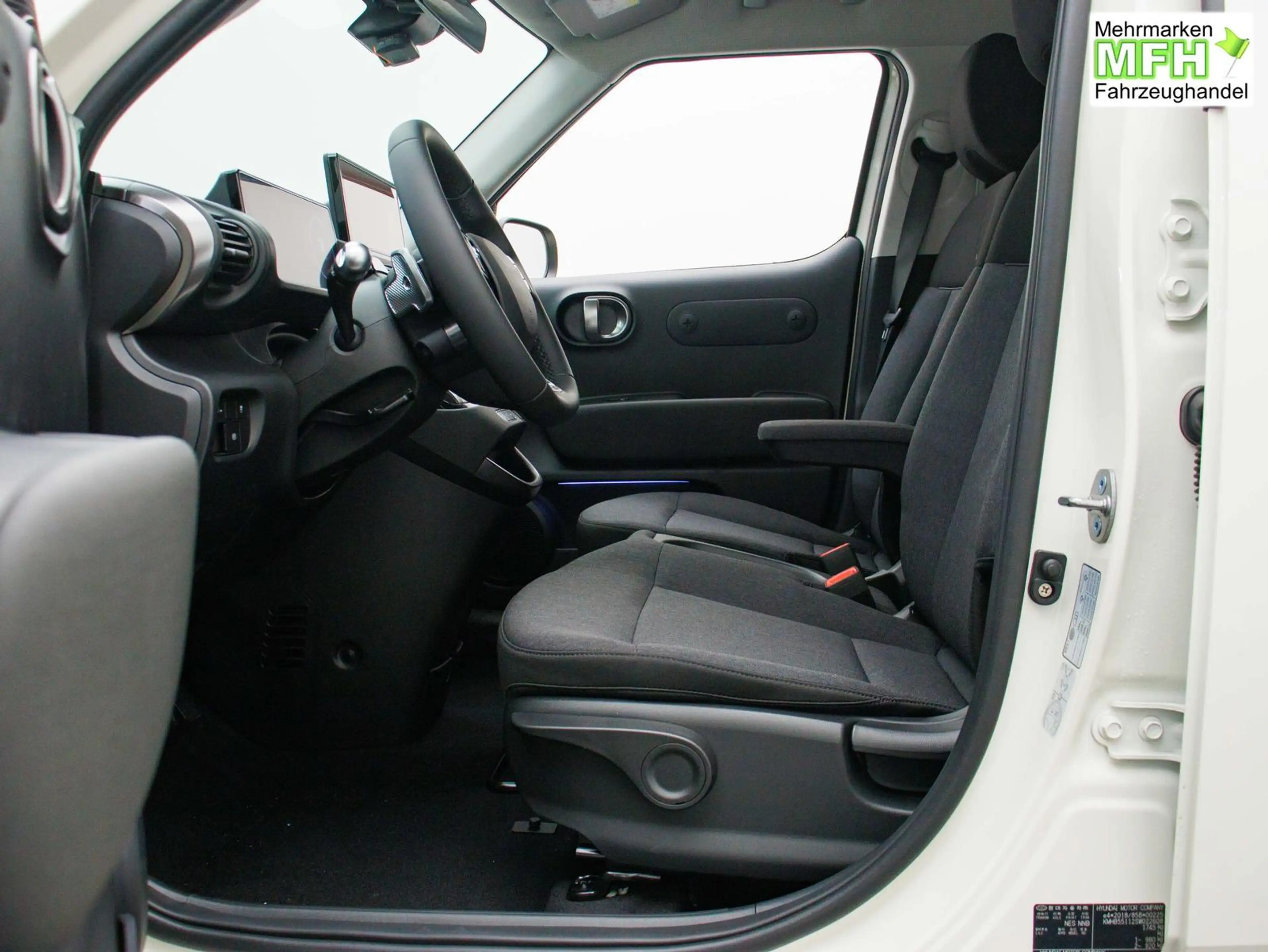 Hyundai Inster Evolve 49 kWh ACC / PDC V&H + 360 Kamera Keyles... — photo 5