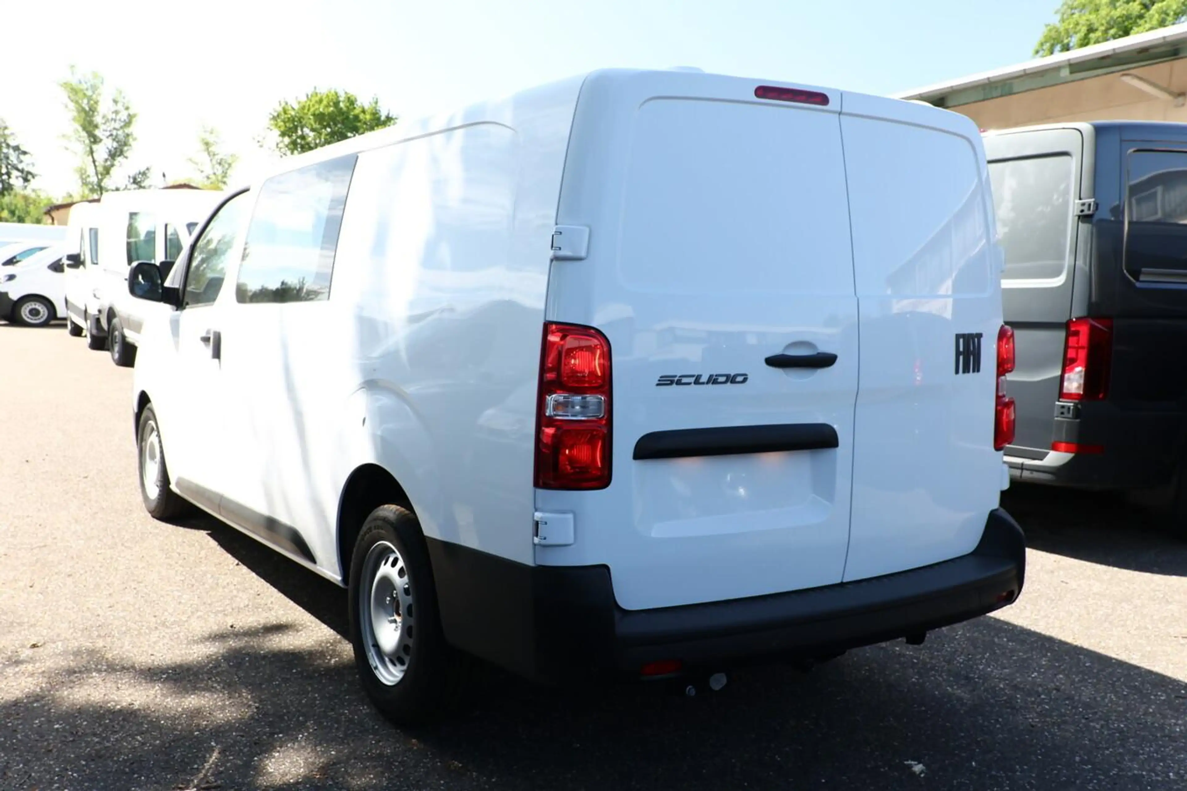 Fiat Scudo DoKa XL Temp Kam CarPlay PDC Vorb.AHK 110 kW (1... — photo 4