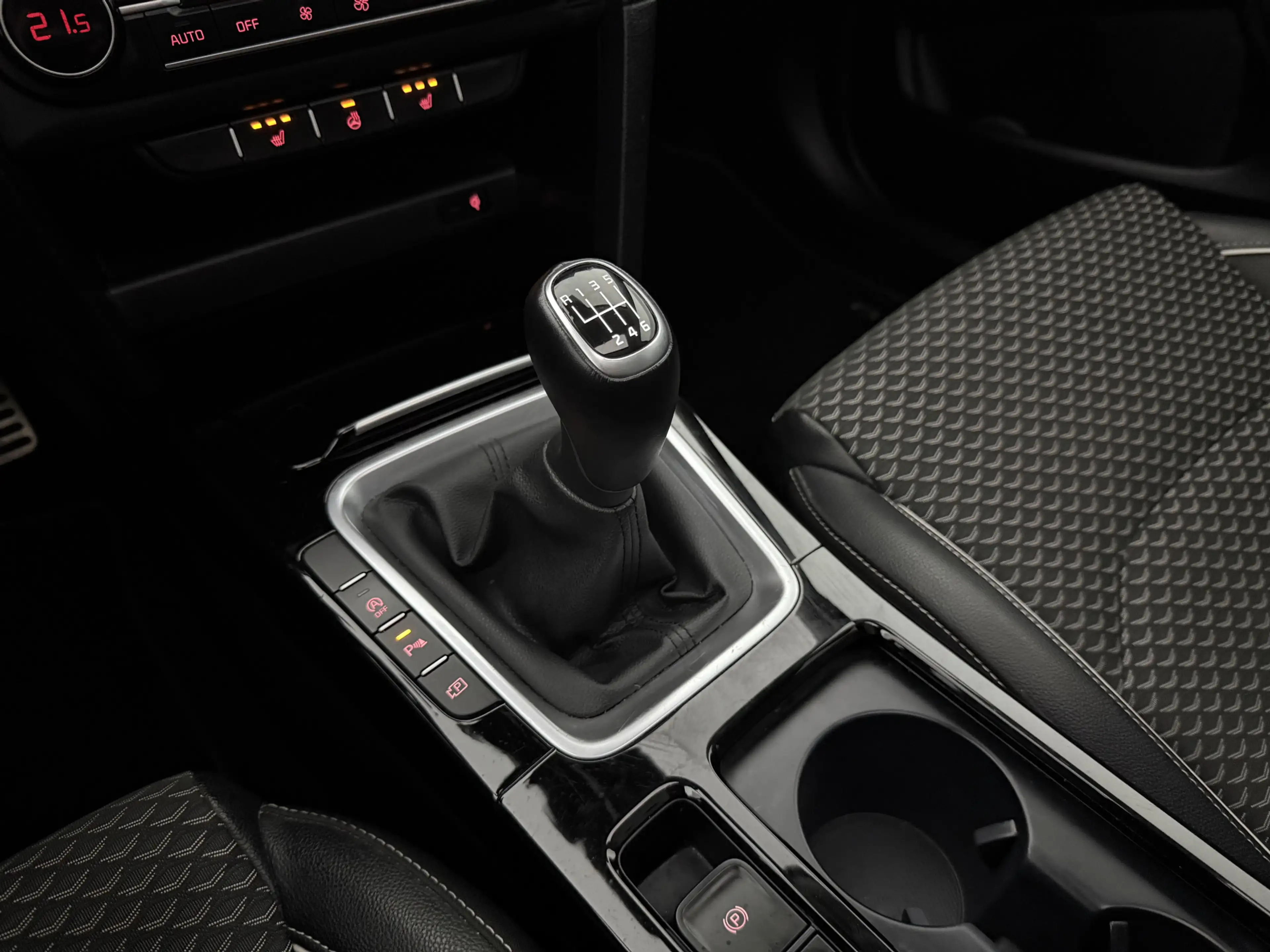 Kia Ceed / cee'd 1.0 T-GDi ExecutiveLine | Pano | Camera | Virtual — photo 31