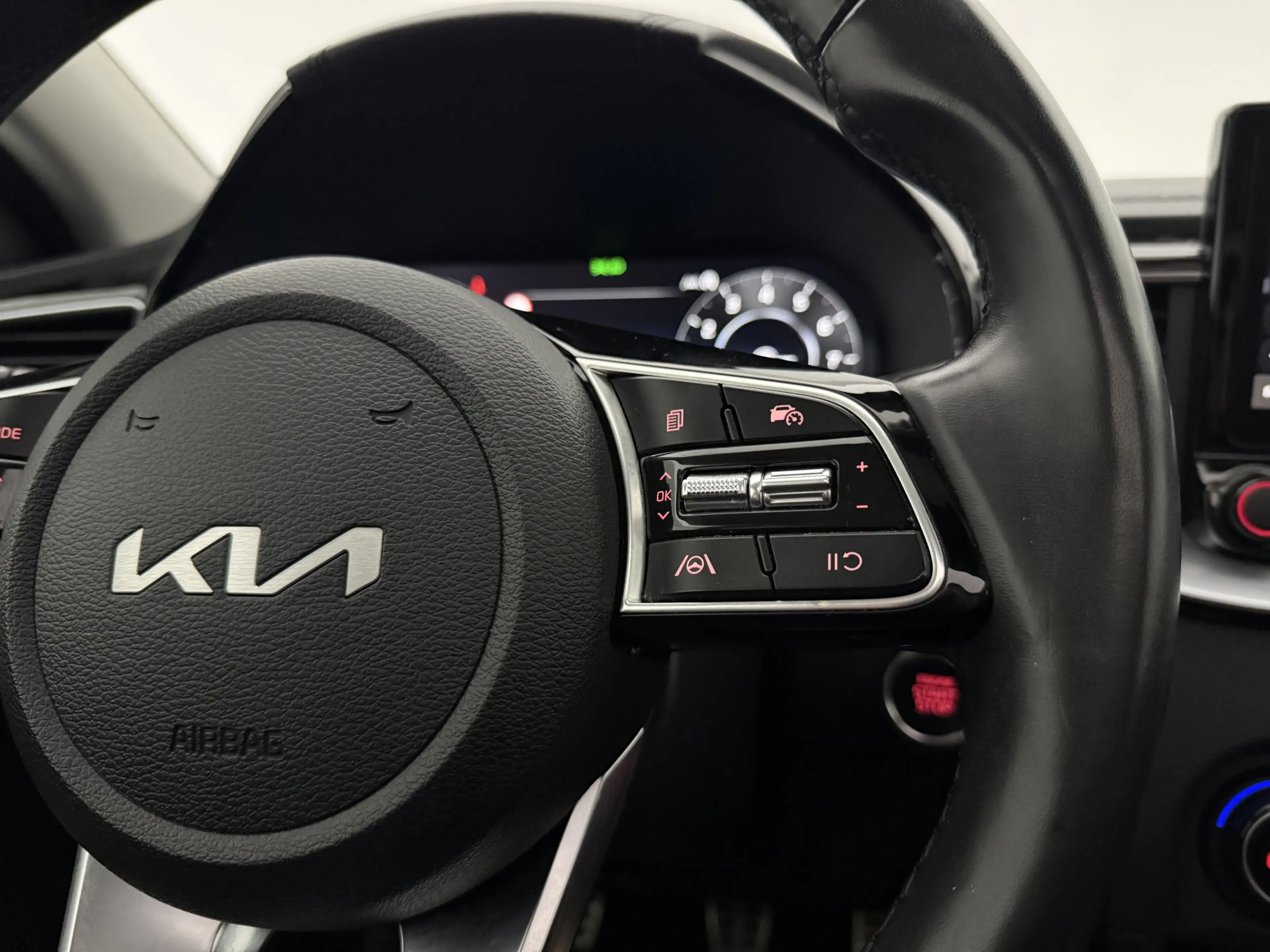 Kia Ceed / cee'd 1.0 T-GDi ExecutiveLine | Pano | Camera | Virtual — photo 22