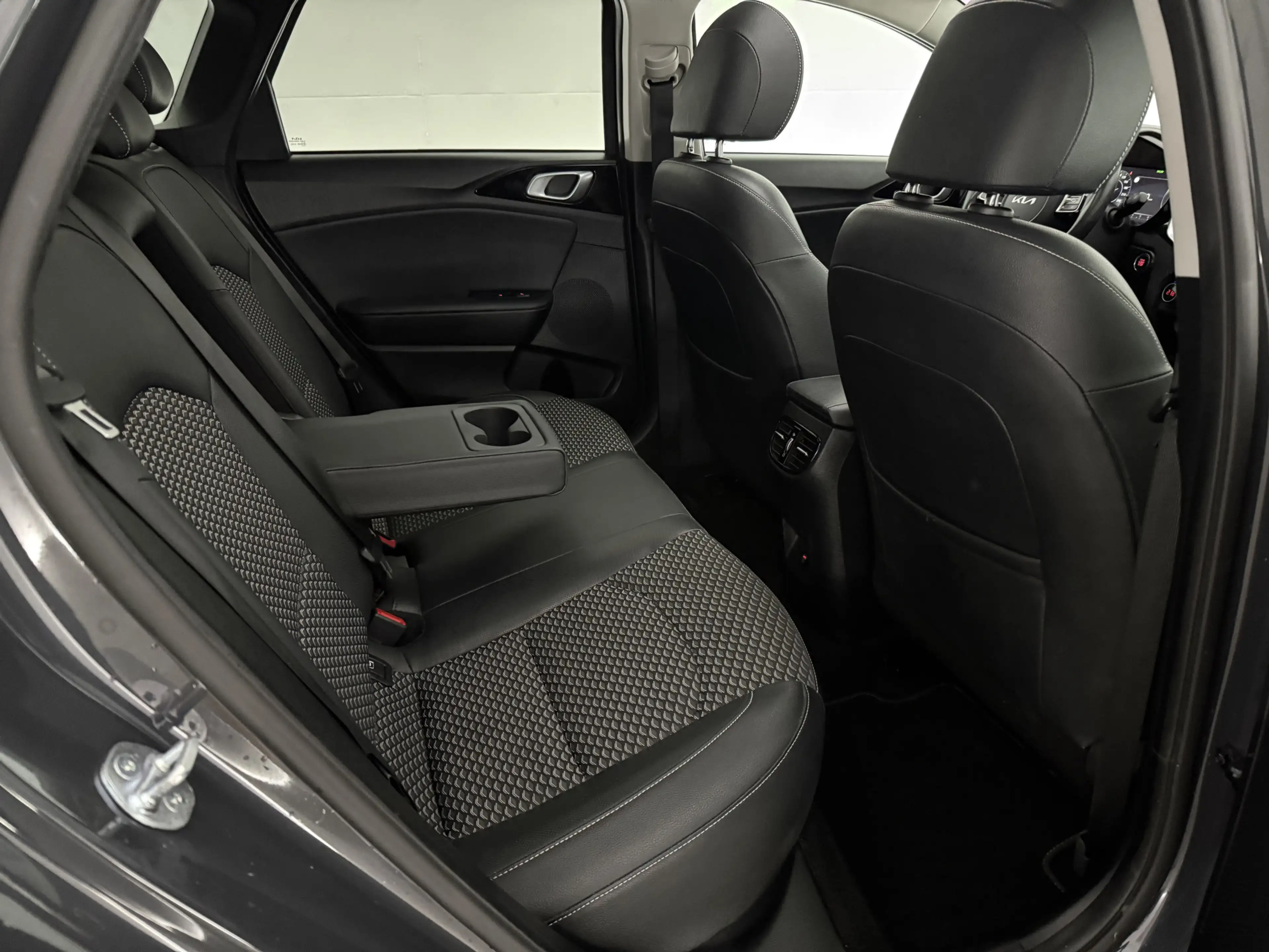 Kia Ceed / cee'd 1.0 T-GDi ExecutiveLine | Pano | Camera | Virtual — photo 42