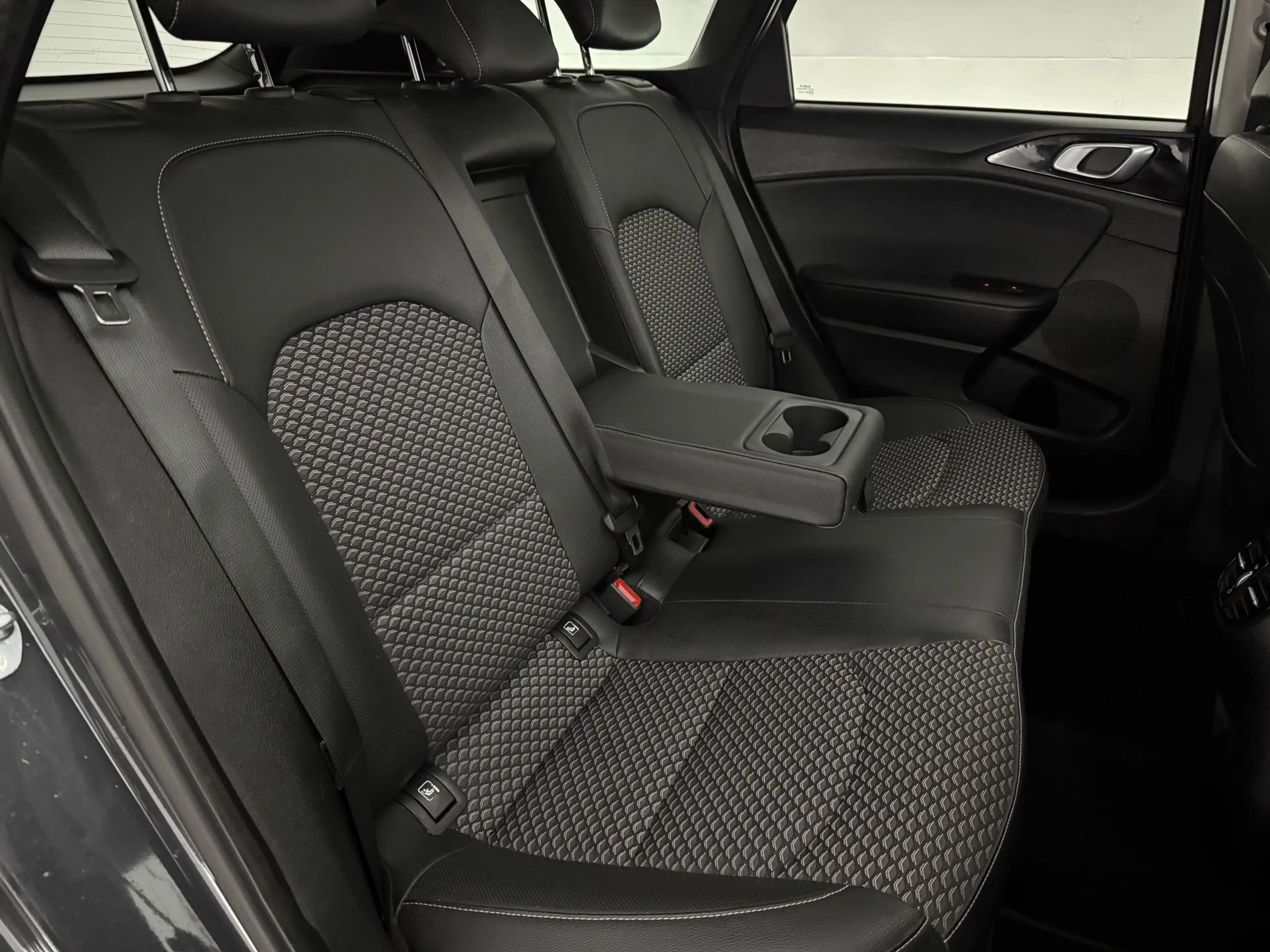 Kia Ceed / cee'd 1.0 T-GDi ExecutiveLine | Pano | Camera | Virtual — photo 43