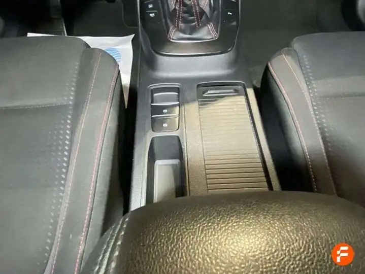 Ford Focus 1.0 Ecoboost ST-Line 2018, foto 37