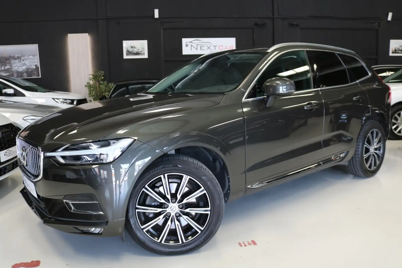 Volvo XC60 D5 Inscription AWD Aut. Gris - 1