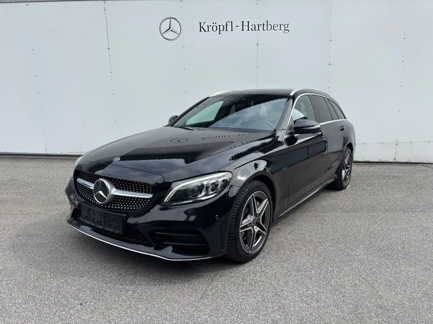 Mercedes-Benz C 300 de T-Modell PTS Shz Distr Ambi Mbeam eHeck Schwarz - 2
