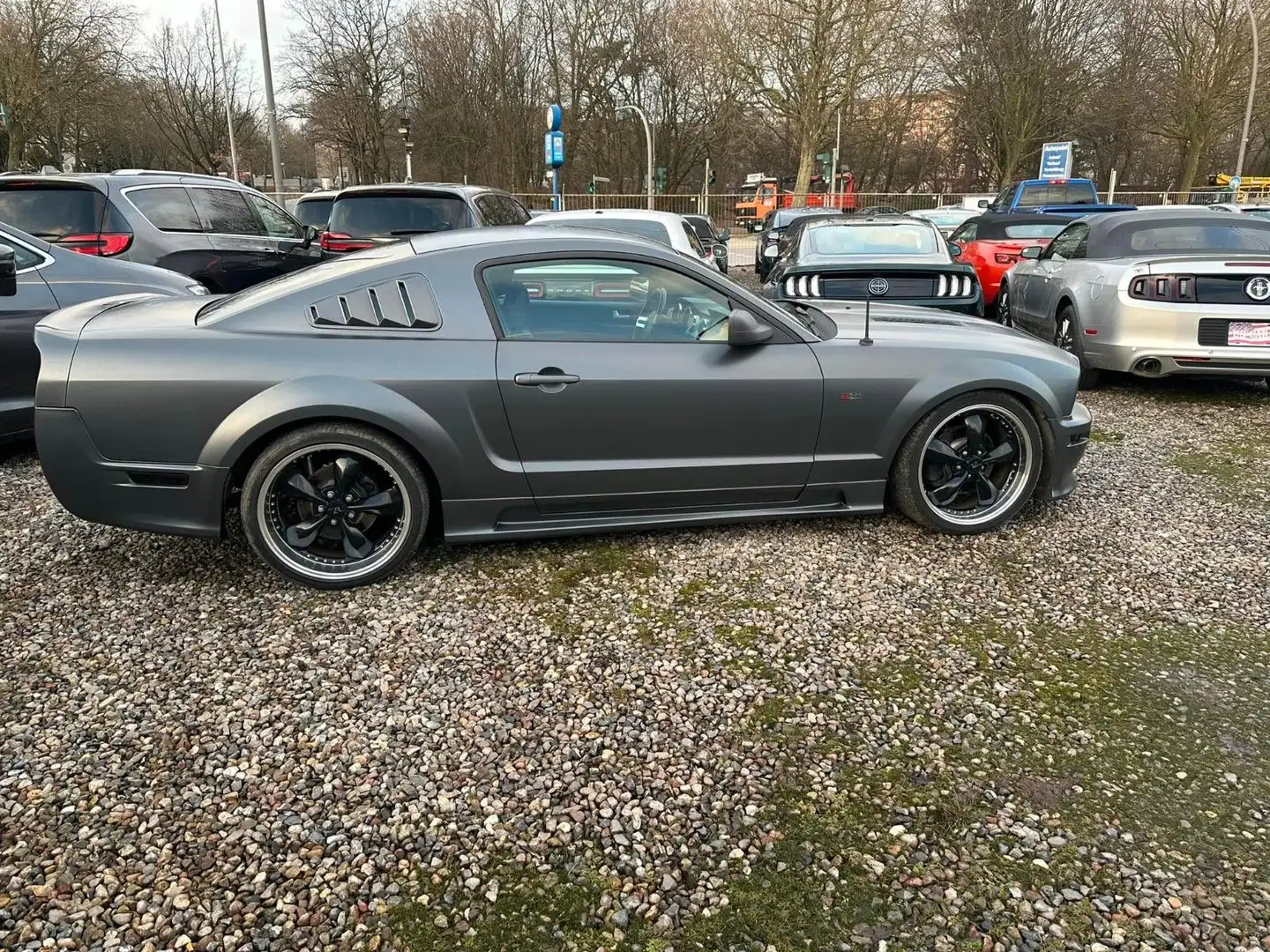 Ford Mustang GT Saleen Umbau Gewindefahrwerk 235/285 Grau - 2