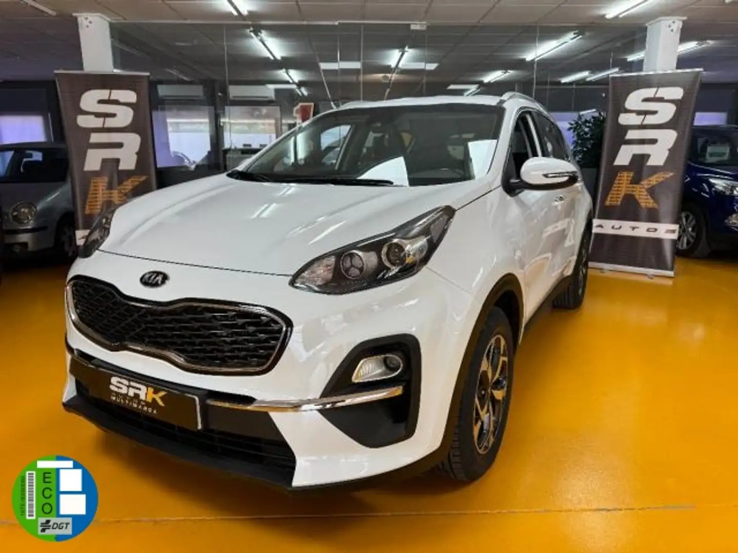 Kia Sportage 1.6 MHEV Drive 4x2 136 Blanco - 1
