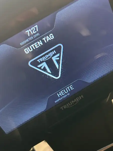 Triumph Street Triple RS - foto 3