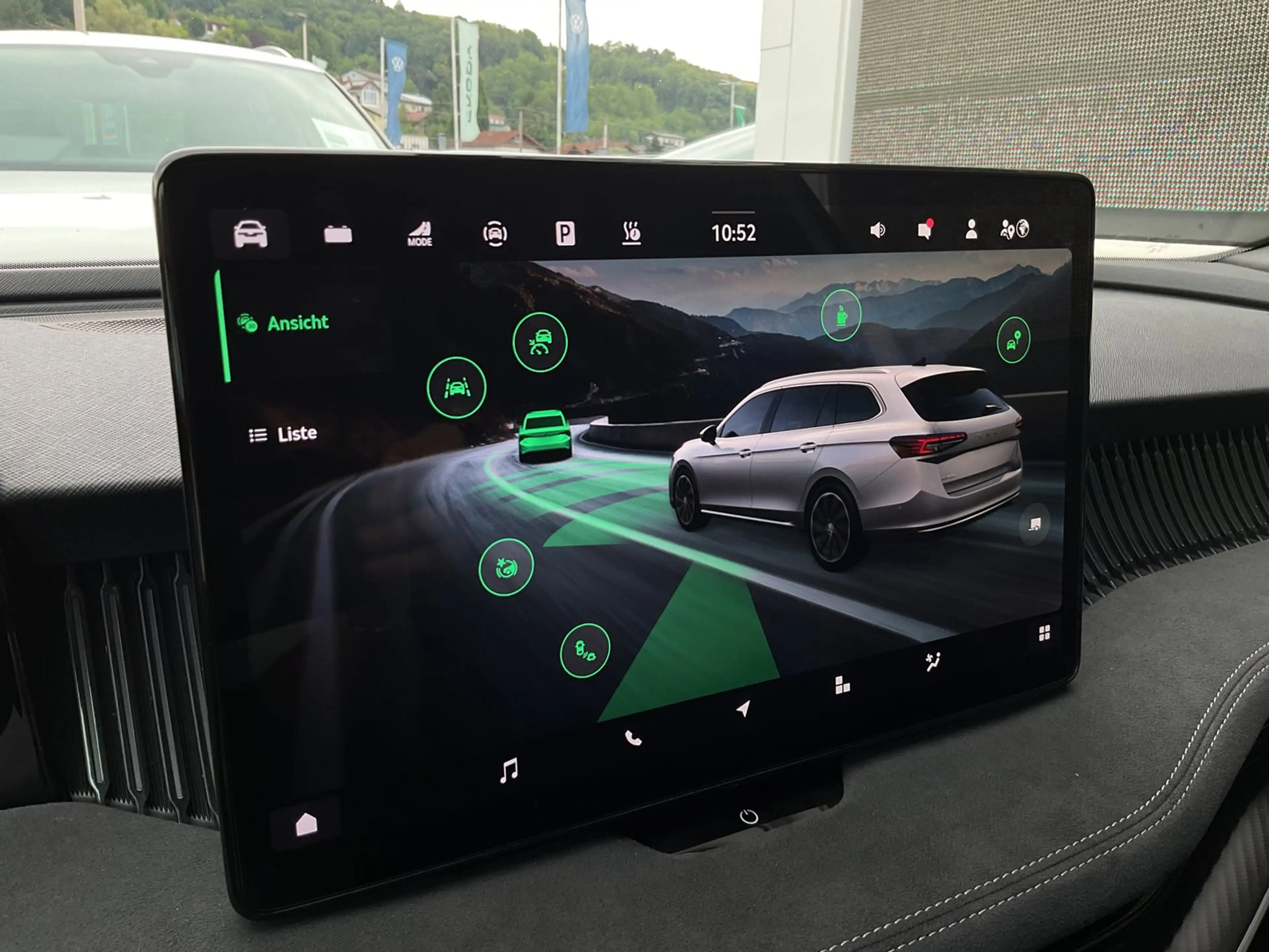 Skoda Superb Sportline iV TSI DSG — photo 24