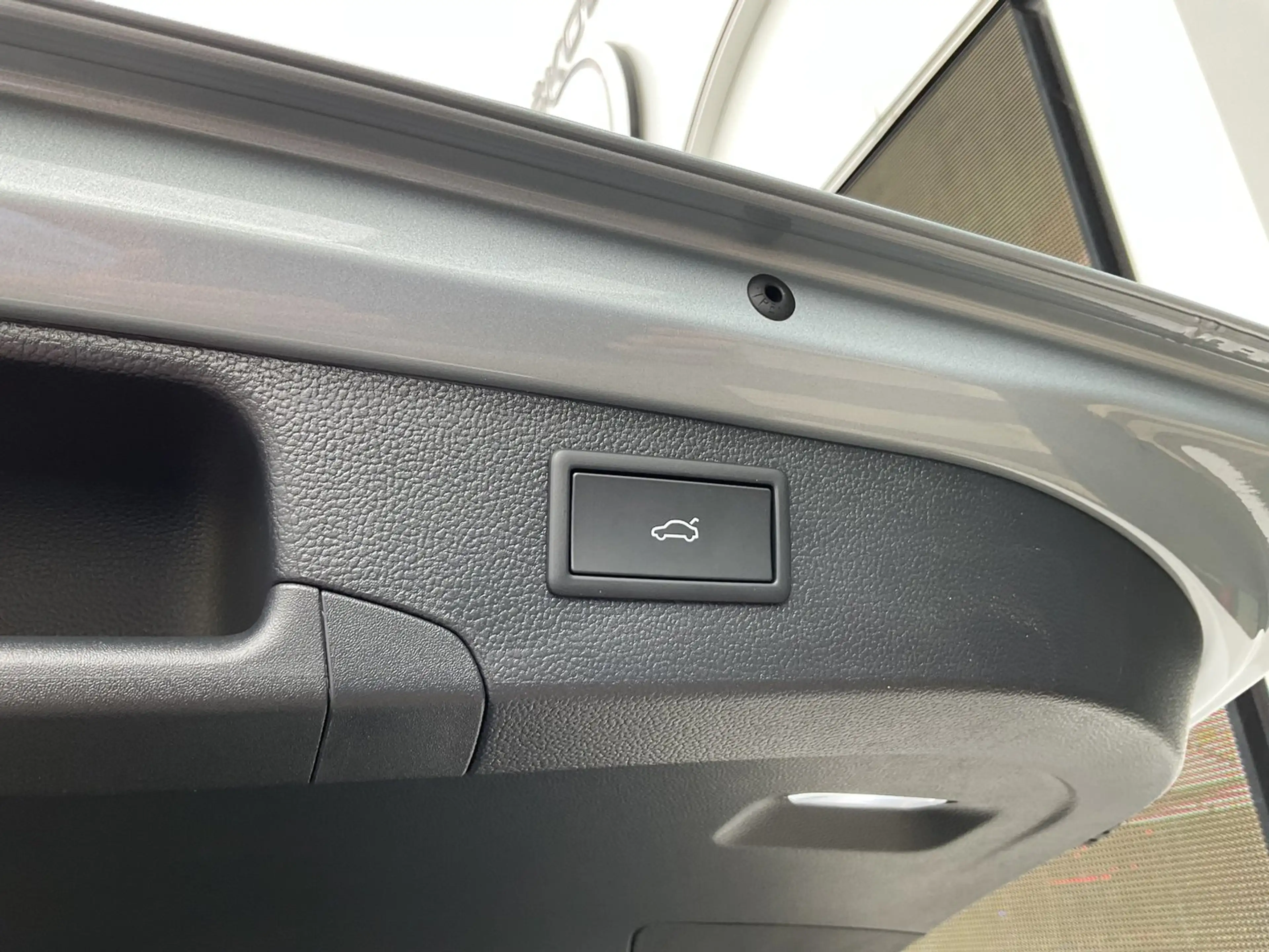 Skoda Superb Sportline iV TSI DSG — photo 7