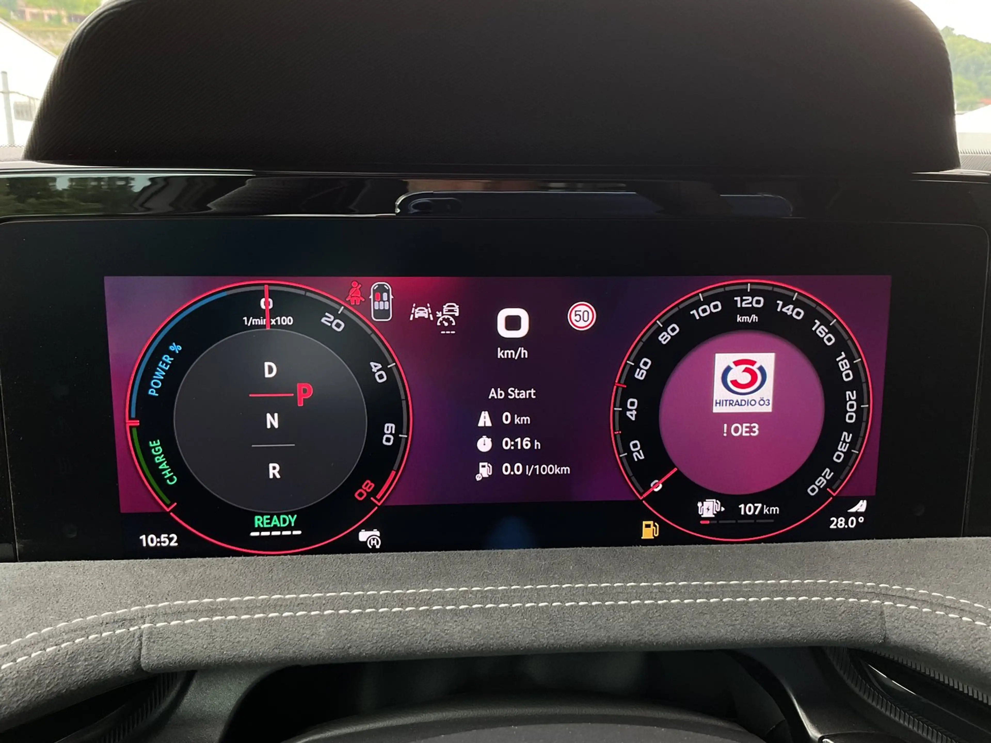 Skoda Superb Sportline iV TSI DSG — photo 17