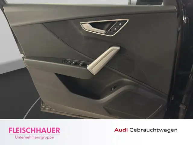 Audi Q2 view 13
