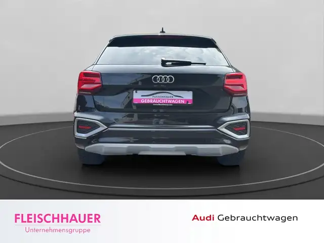 Audi Q2 view 6