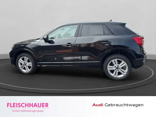 Audi Q2 view 3