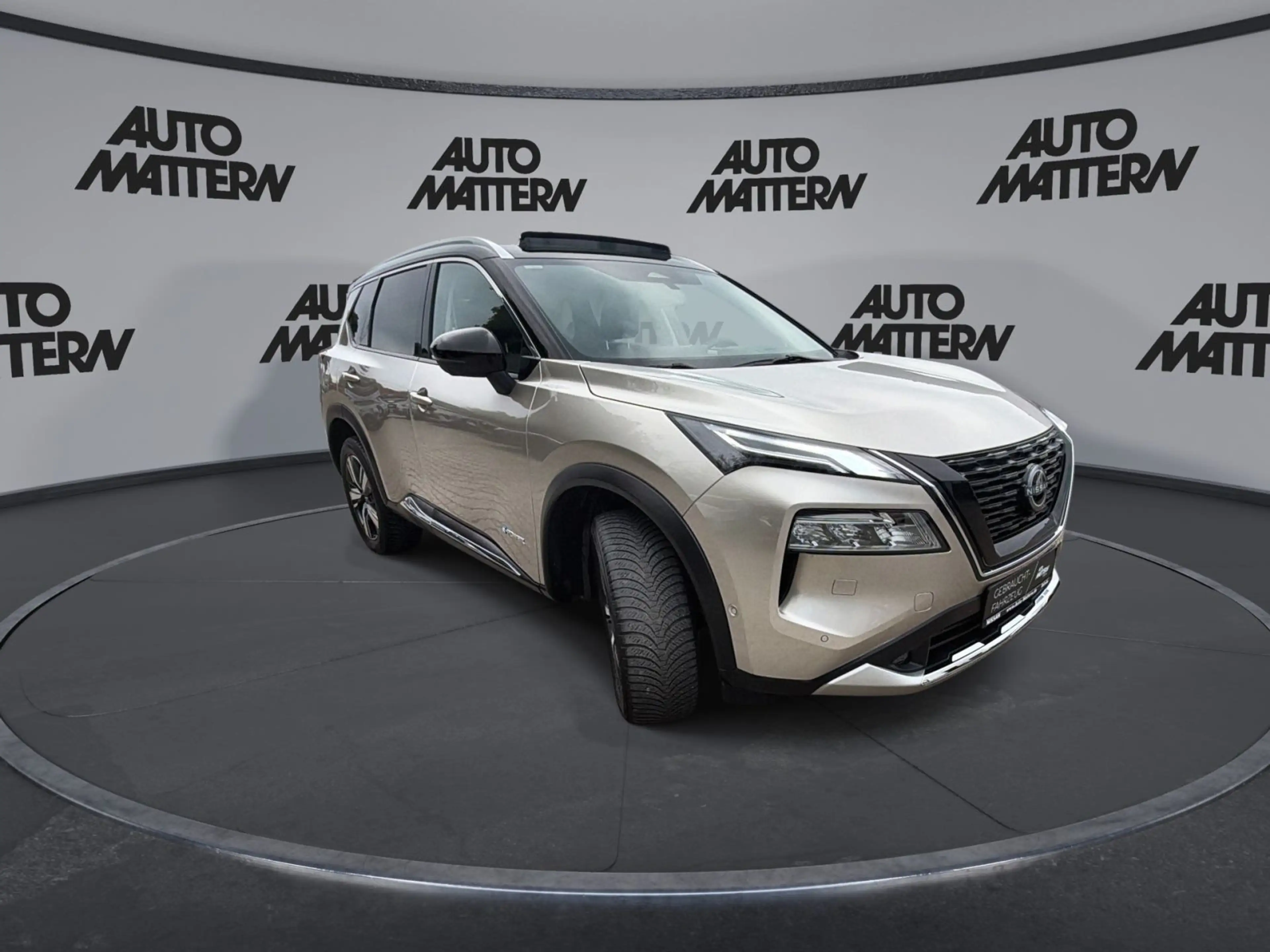Nissan X-Trail 1.5 VC-T e-4orce Tekna+ *HeadUp*Leder* — photo 2