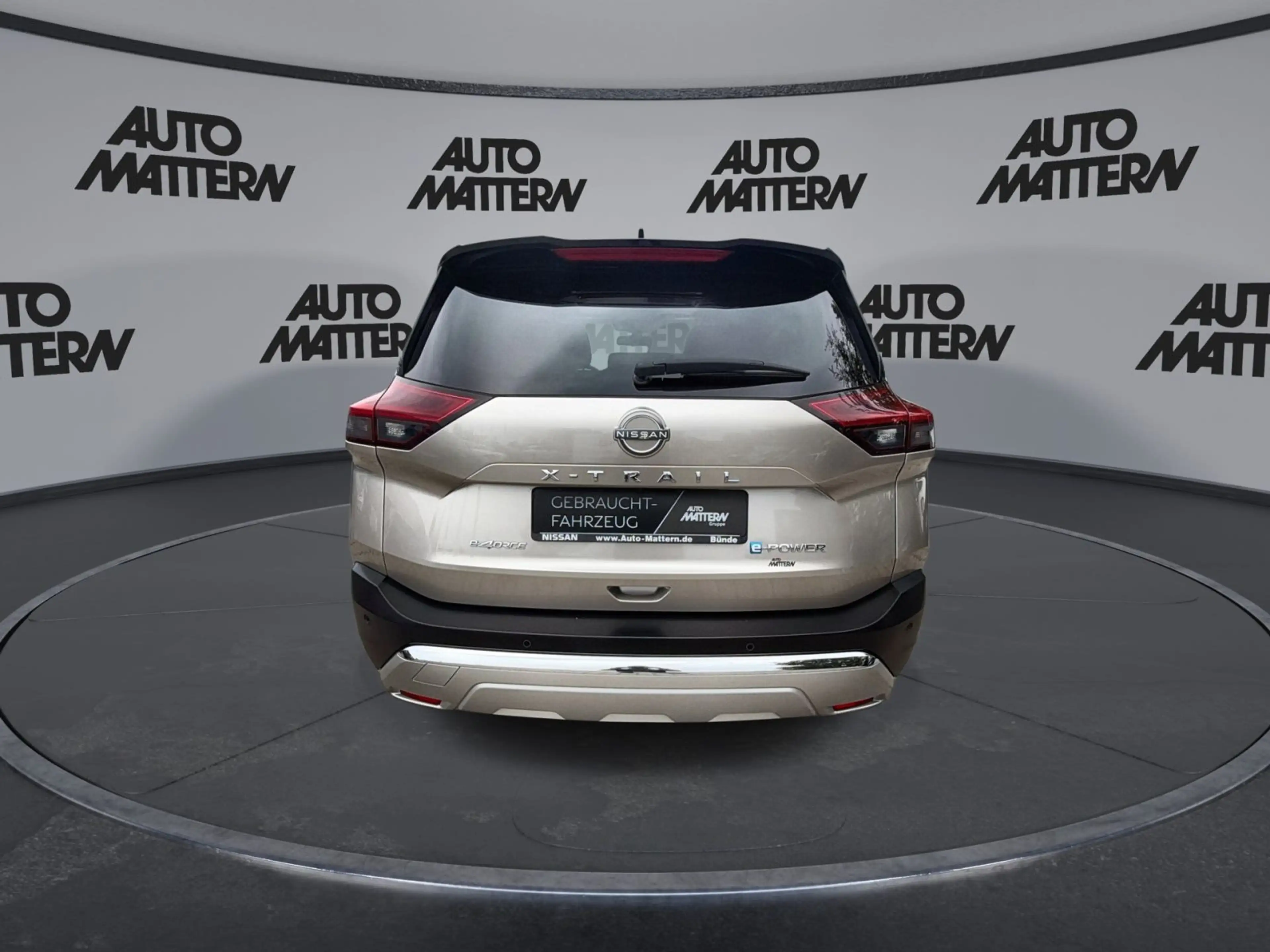 Nissan X-Trail 1.5 VC-T e-4orce Tekna+ *HeadUp*Leder* — photo 7