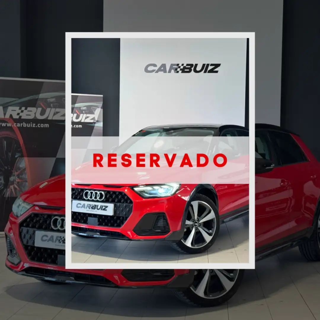 Audi A1 30 TFSI Black line S tronic Rojo - 1