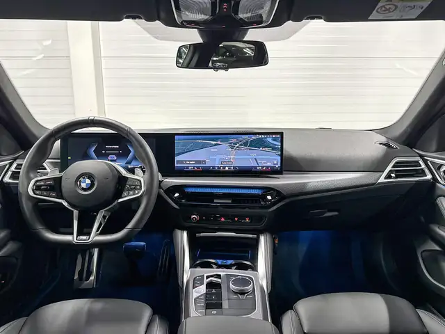 BMW 4 Series view 11