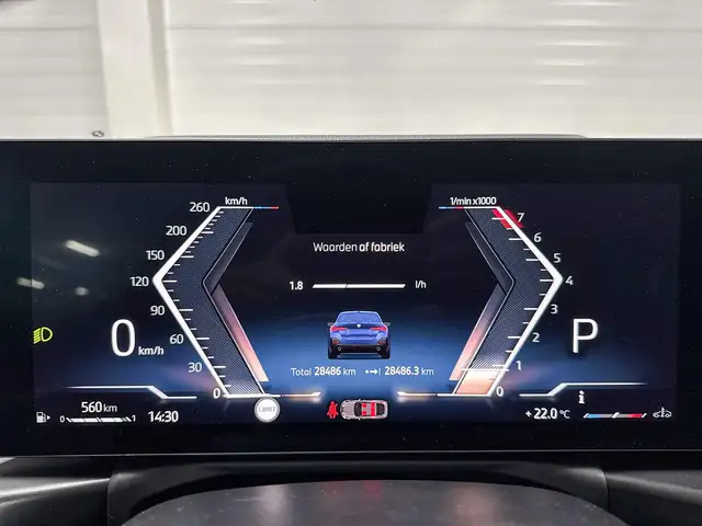 BMW 4 Series view 13