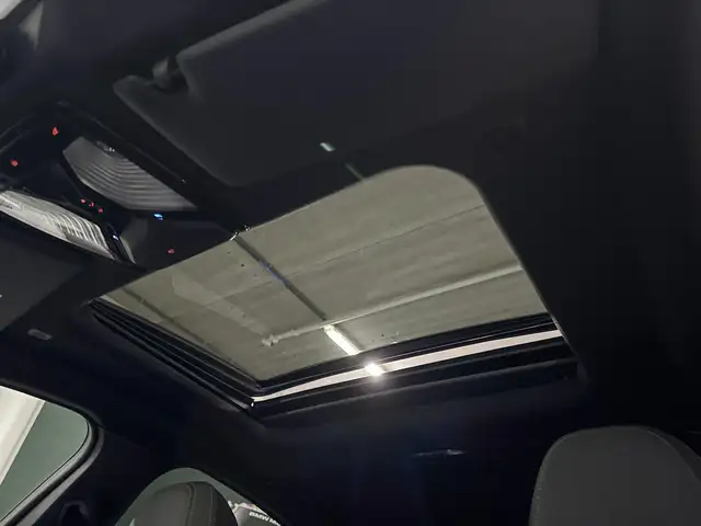 BMW 4 Series view 10