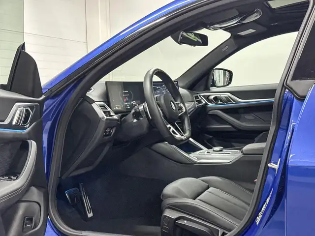 BMW 4 Series view 8