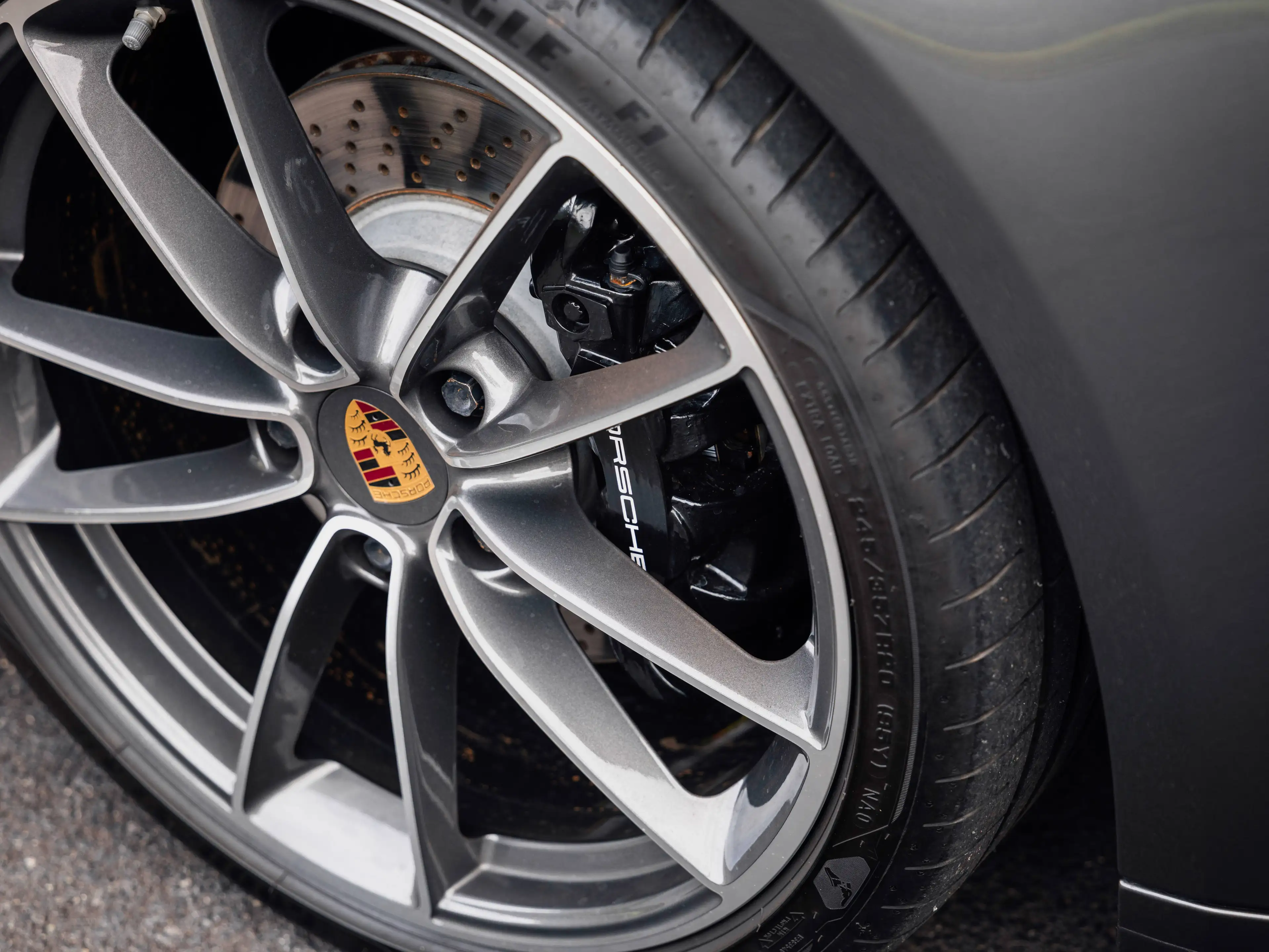 Porsche 911 992 Targa 4 | Approved — photo 11