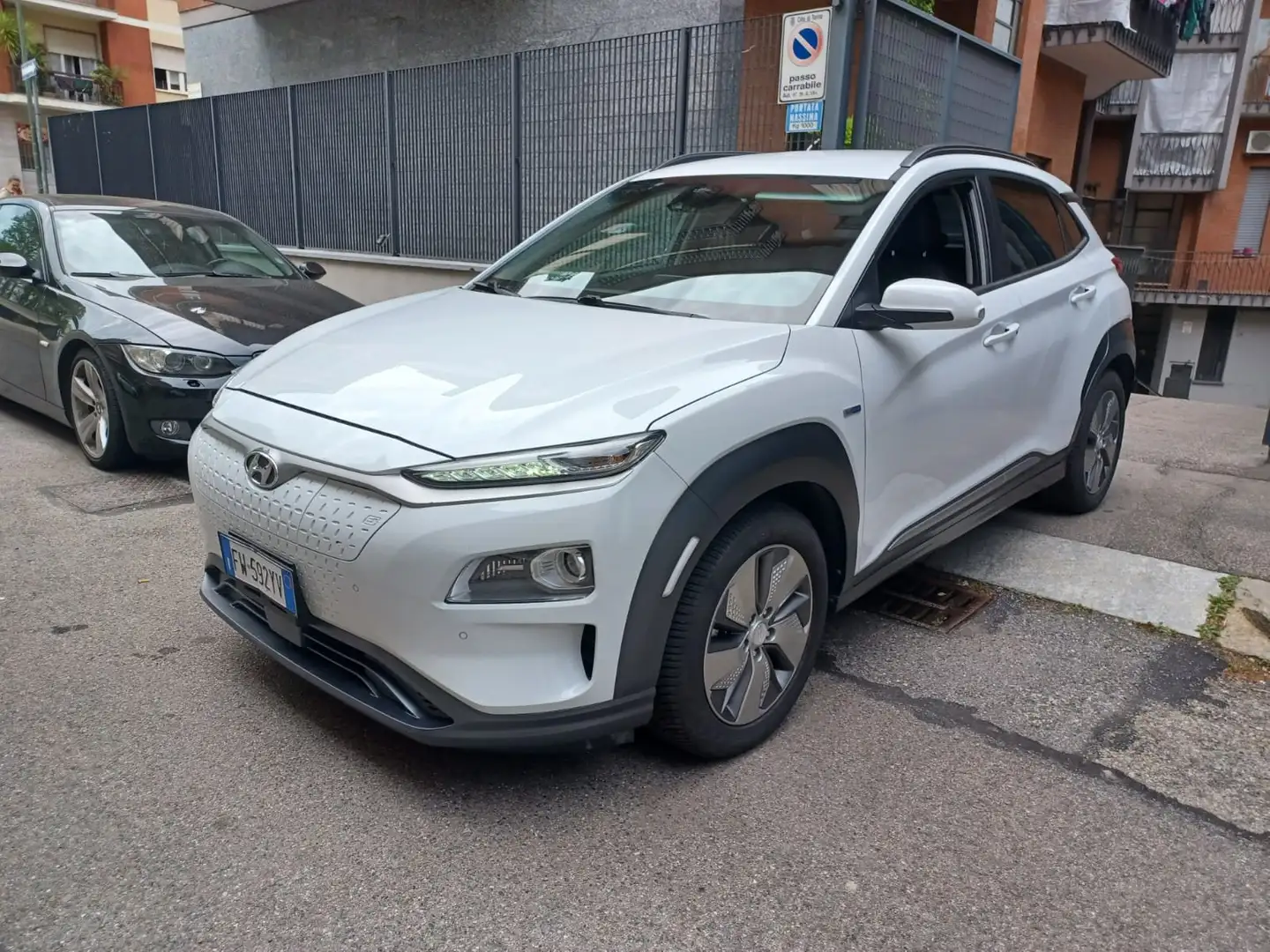 Hyundai KONA Kona 64 kWh EV Exellence Bianco - 1