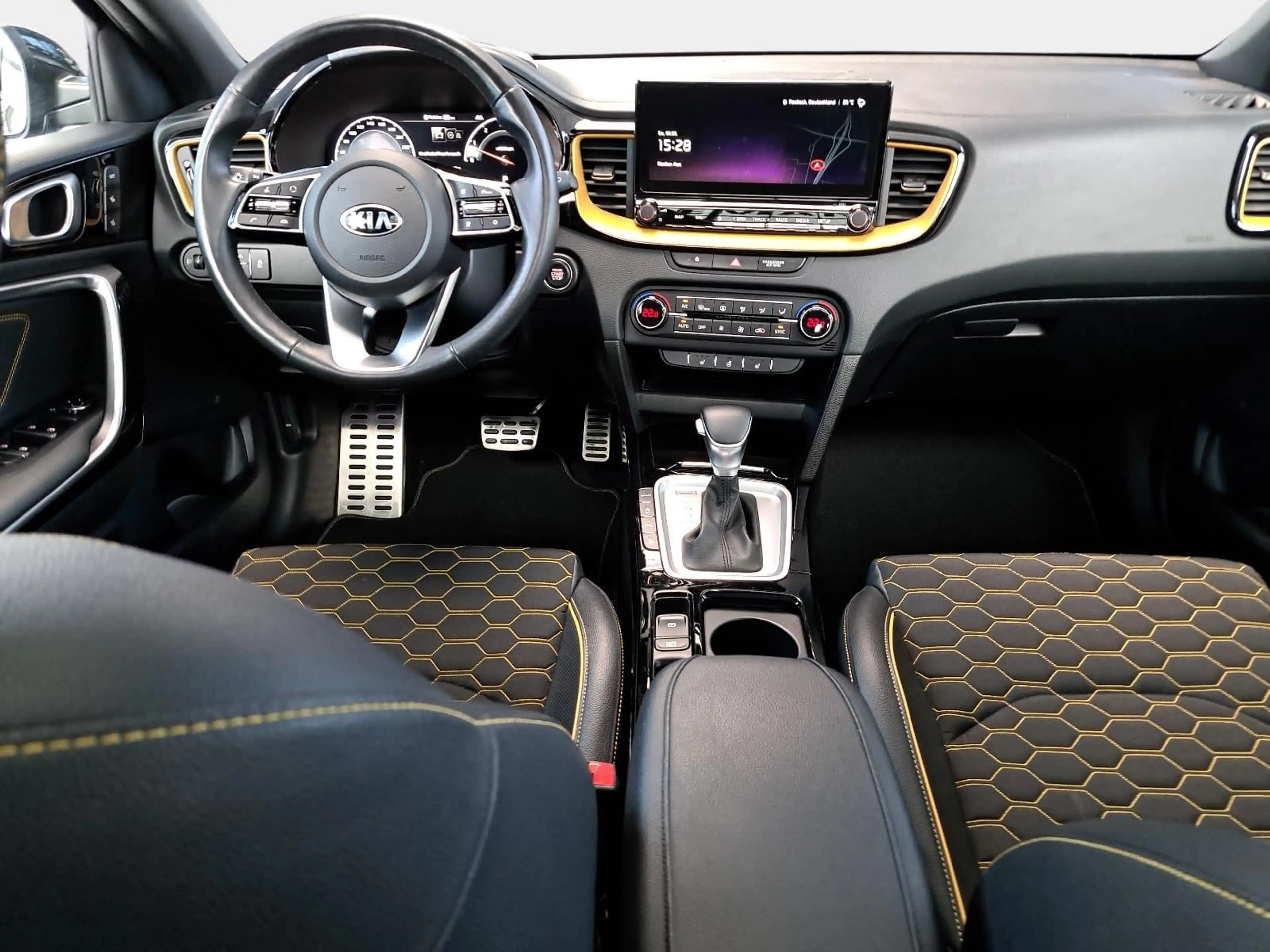 Kia XCeed XCEED 1.6 T-GDI DCT XDITION LED NAVI PANO GJR — photo 8