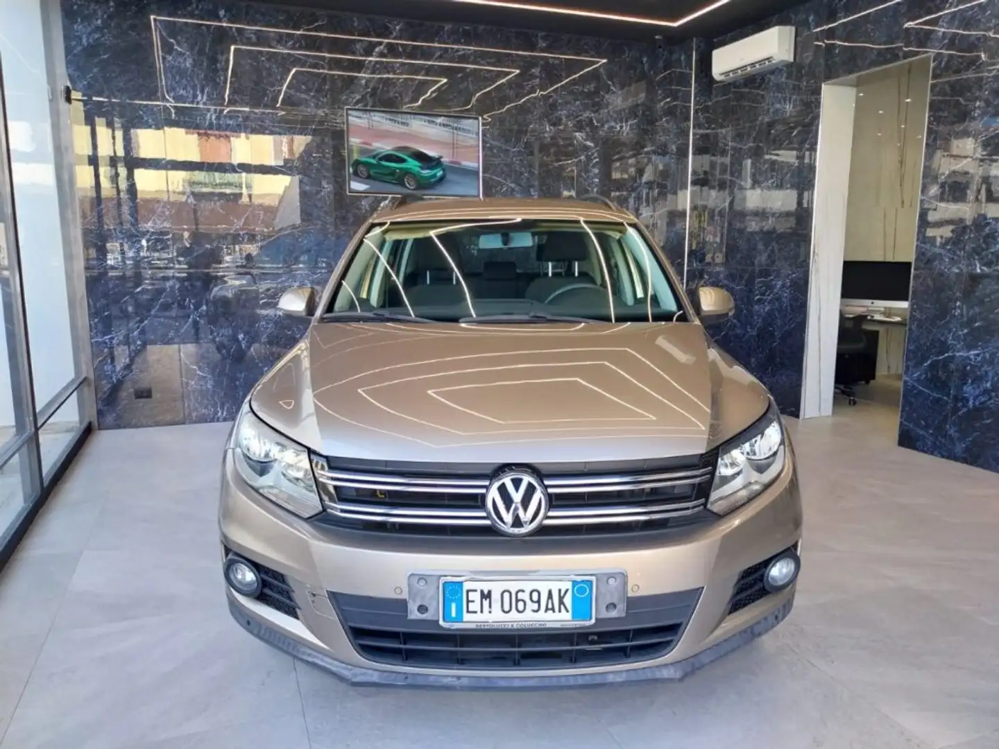 Volkswagen Tiguan 1.4 TSI 122 CV Trend & Fun (Garanzia 12 Mesi) Silver - 1