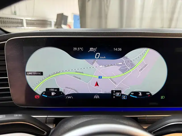 Mercedes-Benz GLE view 15