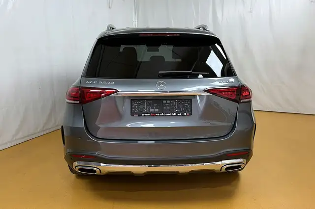 Mercedes-Benz GLE view 14