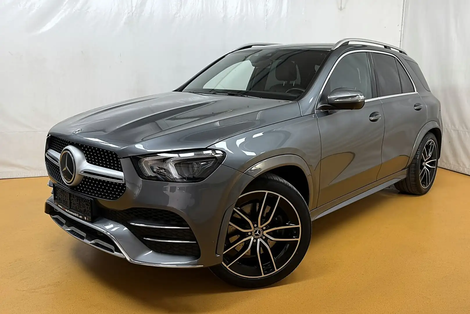 Mercedes-Benz GLE 350 d 4Matic Aut. Grau - 1