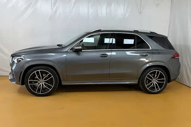 Mercedes-Benz GLE view 4
