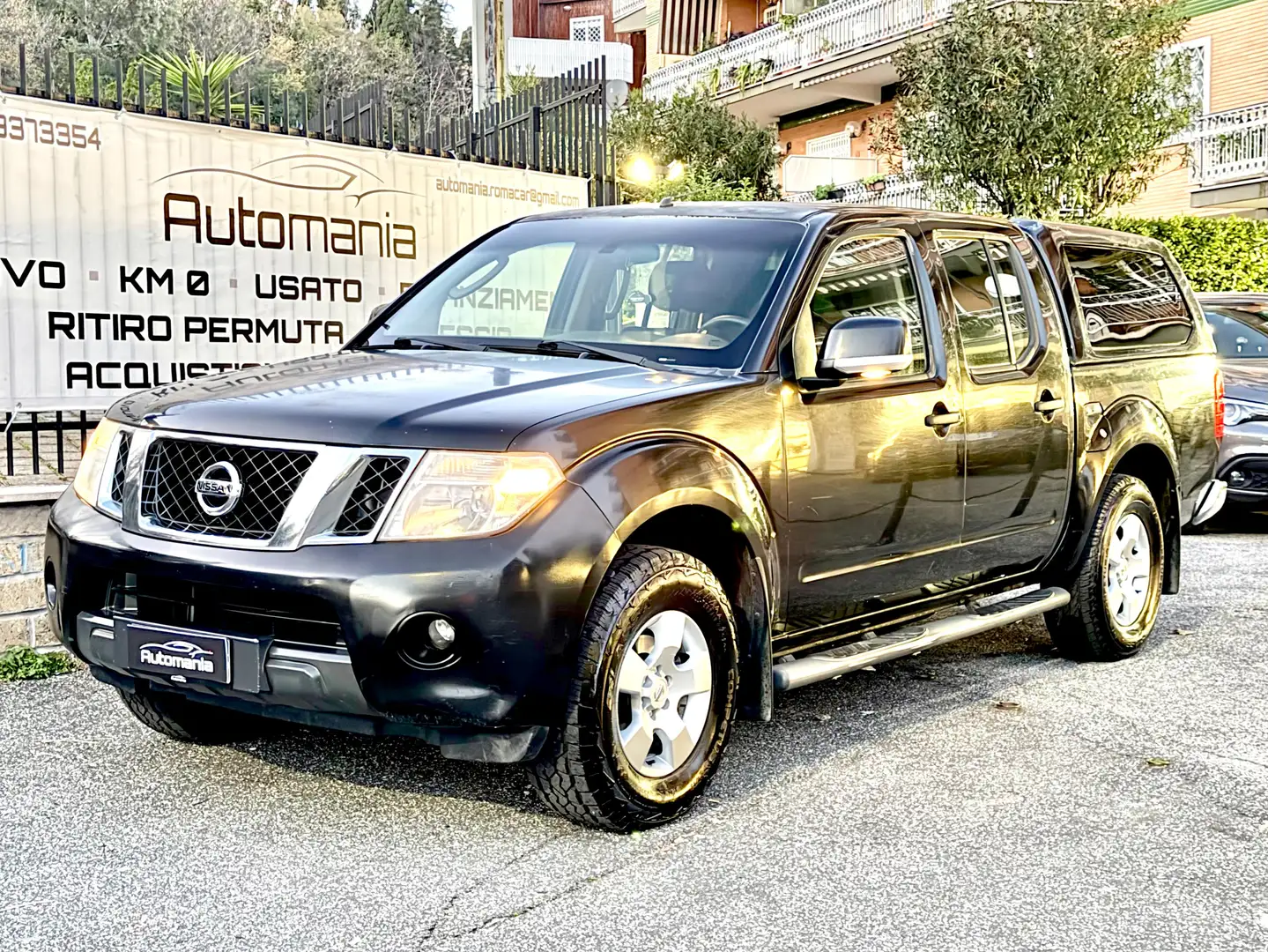 Nissan Navara 2.5 dci 190CV 4p d.cab LE UNIPRO\KMCERTIFI\GARANZ Zwart - 1