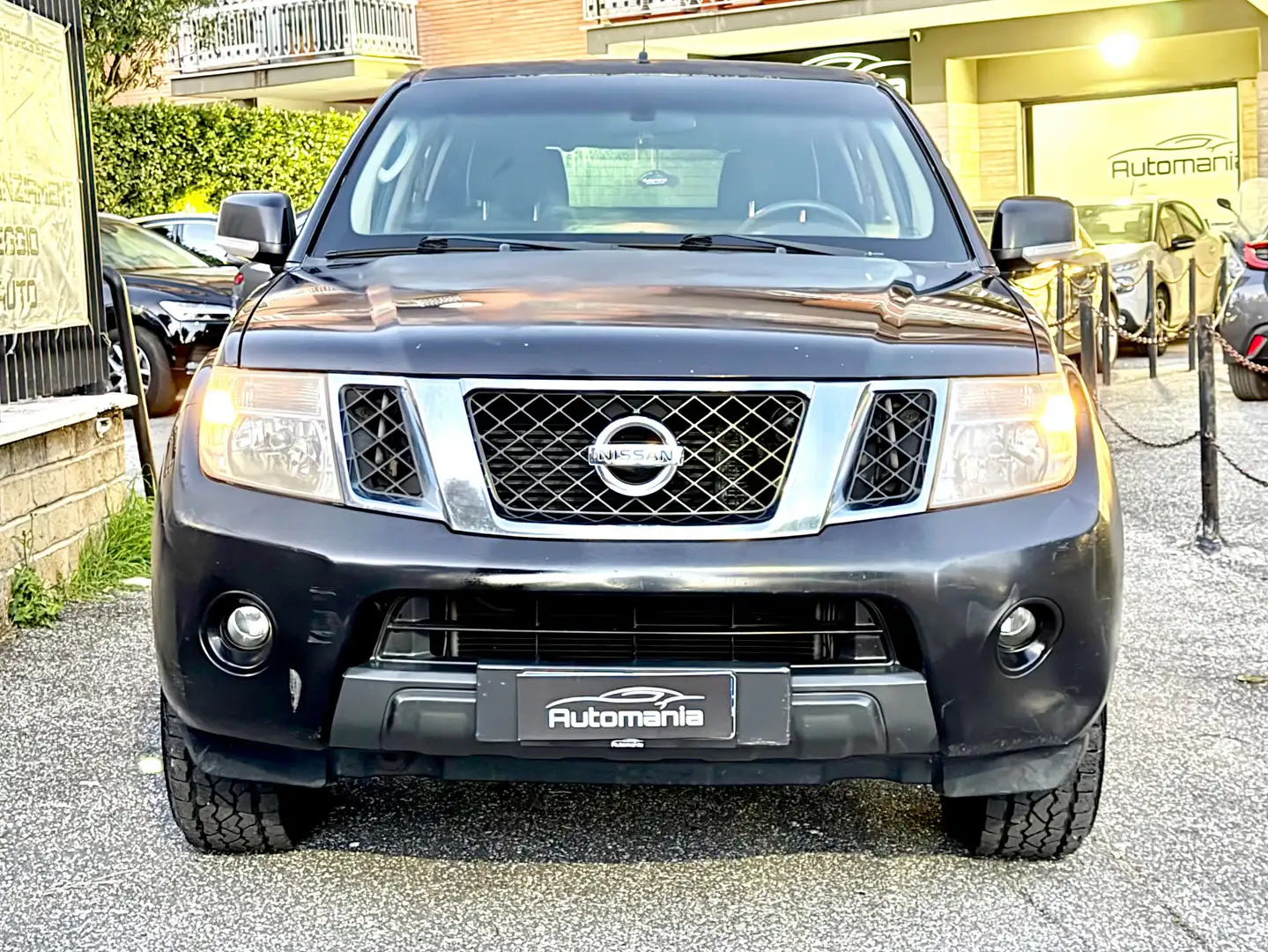 Nissan Navara 2.5 dci 190CV 4p d.cab LE UNIPRO\KMCERTIFI\GARANZ Zwart - 2