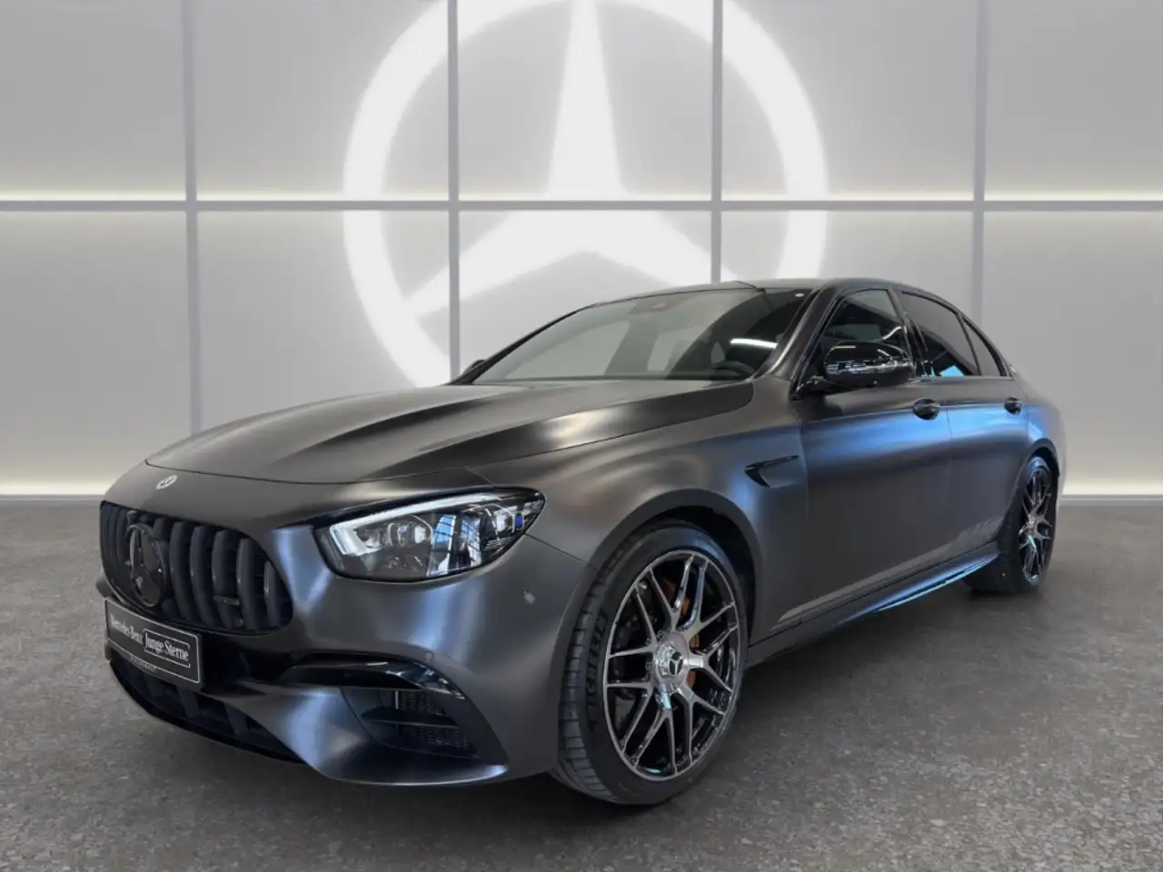 Mercedes-Benz E 63 AMG