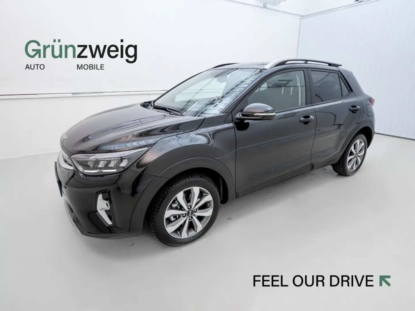 Kia Stonic /GOLD/UVO/1.0 TGDI/MT6/100 Siyah - 1