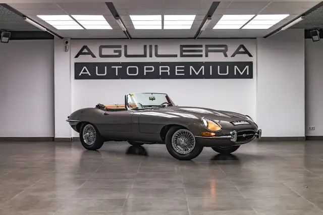 Jaguar E-Type 3.8 S1 Roadster