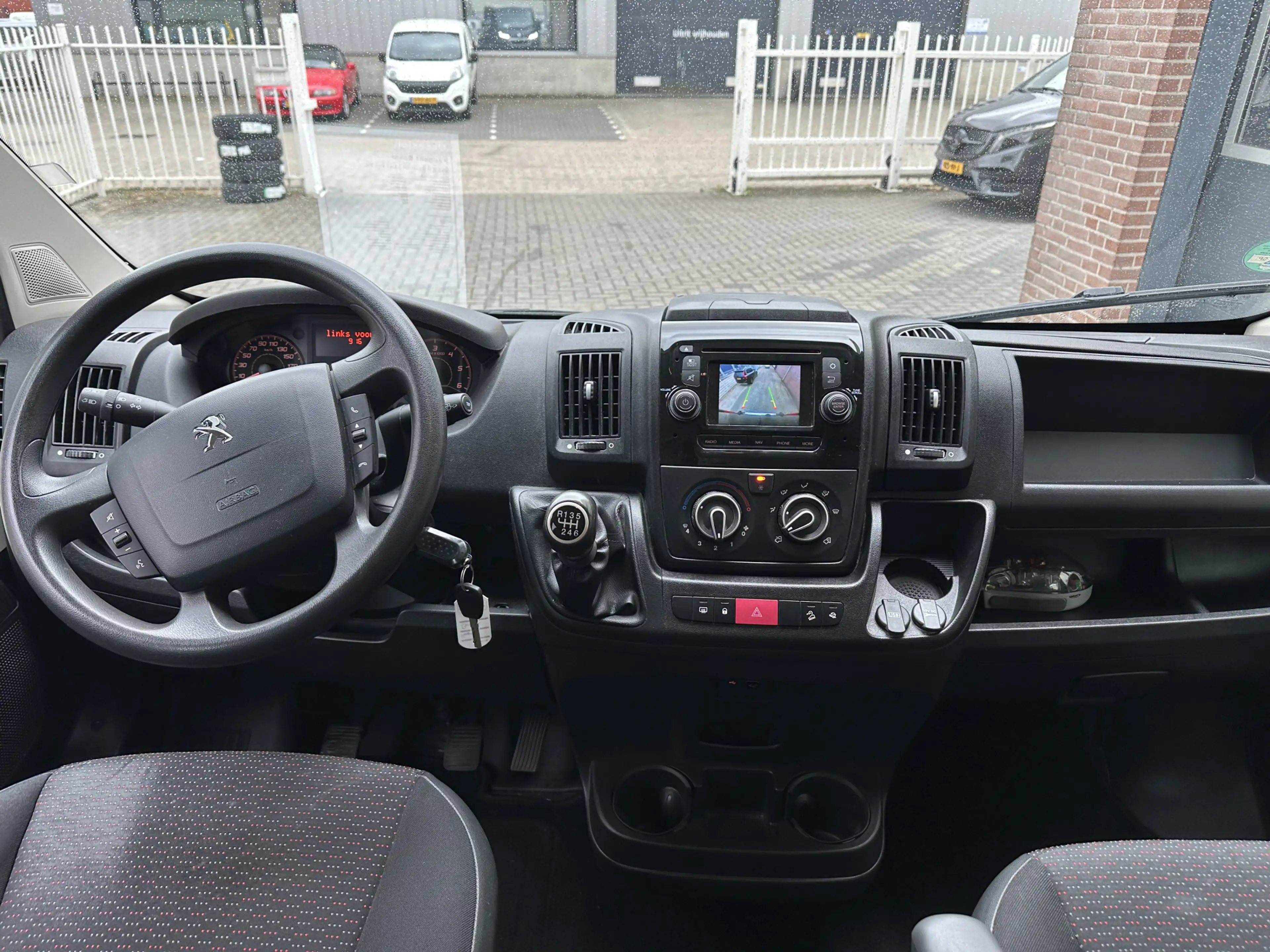 Peugeot Boxer 330 2.0 BlueHDI L1H1 Pro DC Airco,Cruise,Navi,Came — photo 20