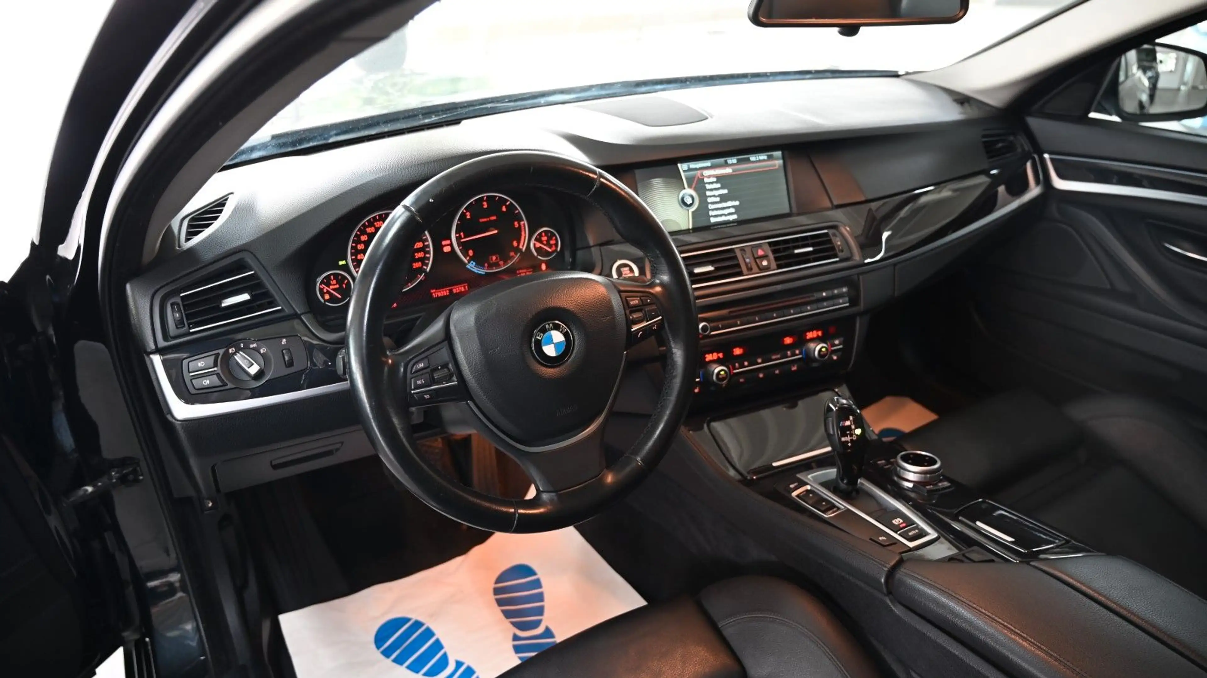 BMW 525 5 Touring 525 d *LEDER*NAVI*M-PAKET*SPORT — photo 13