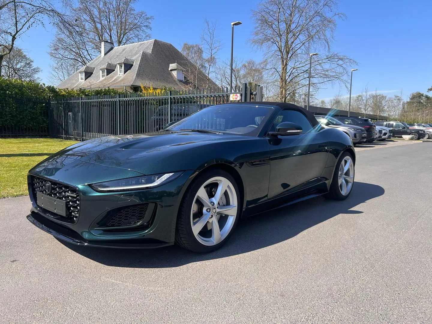 Jaguar F-Type P300 R-Dynamic RWD Verde - 1