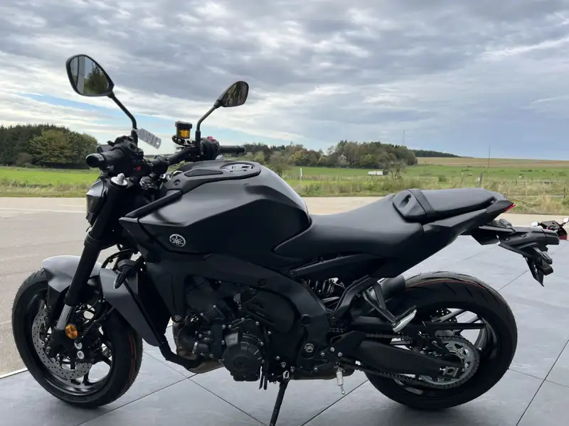 Yamaha MT-09 - foto 4