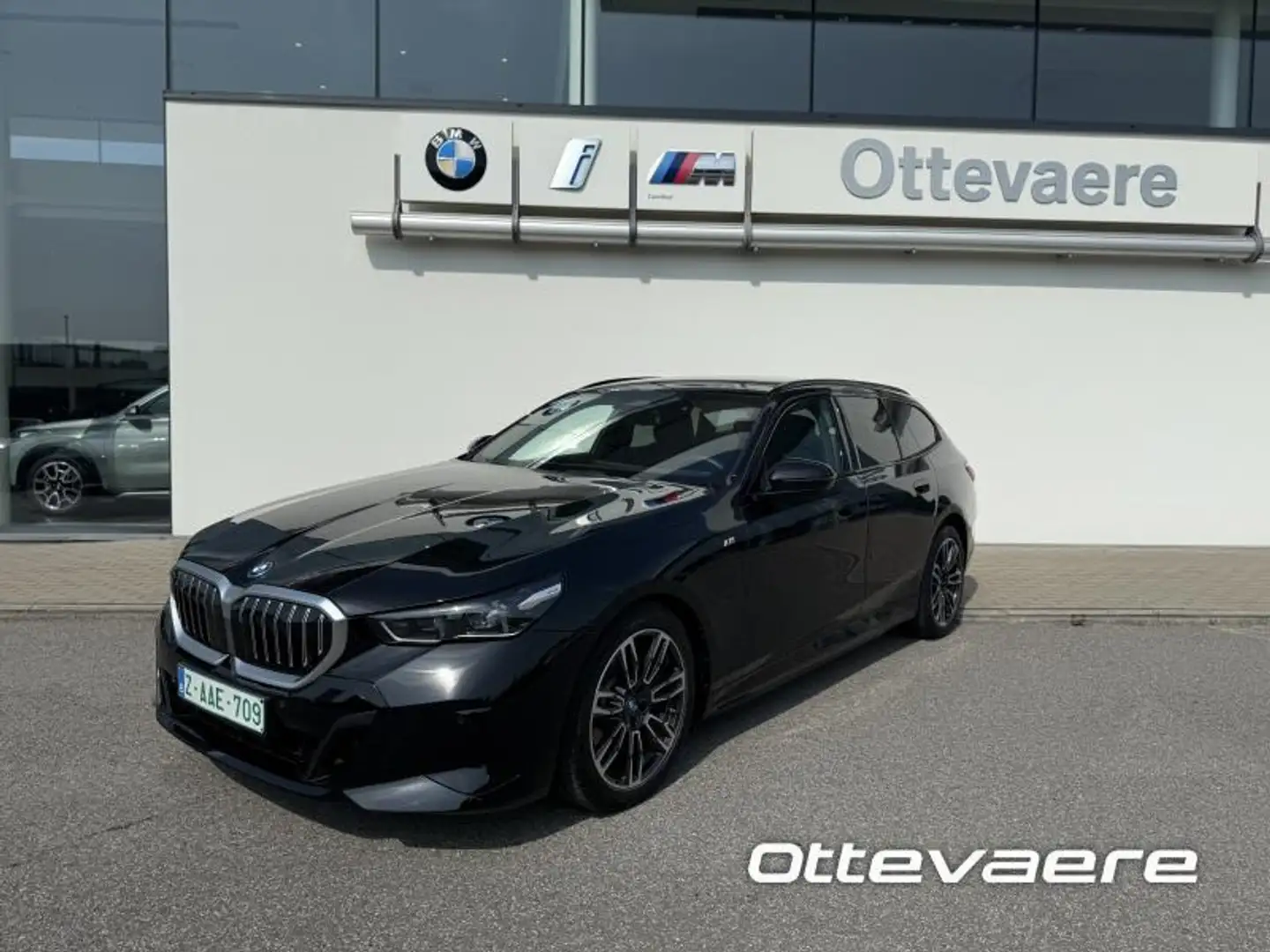 BMW 530 Tourng Zwart - 1