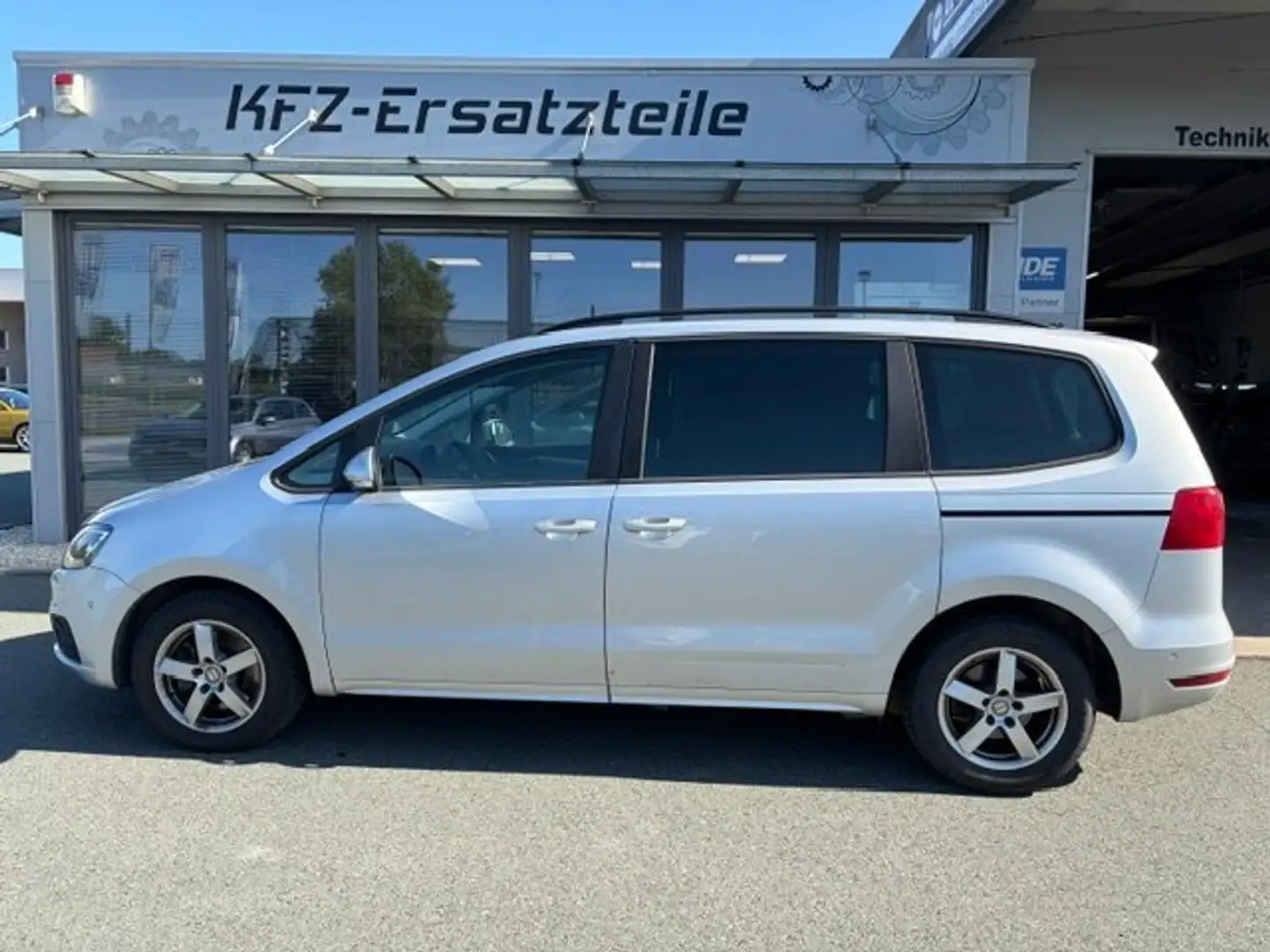 SEAT Alhambra Style 2,0TDI *Allrad *7-Sitzer*AHK* Grau - 2