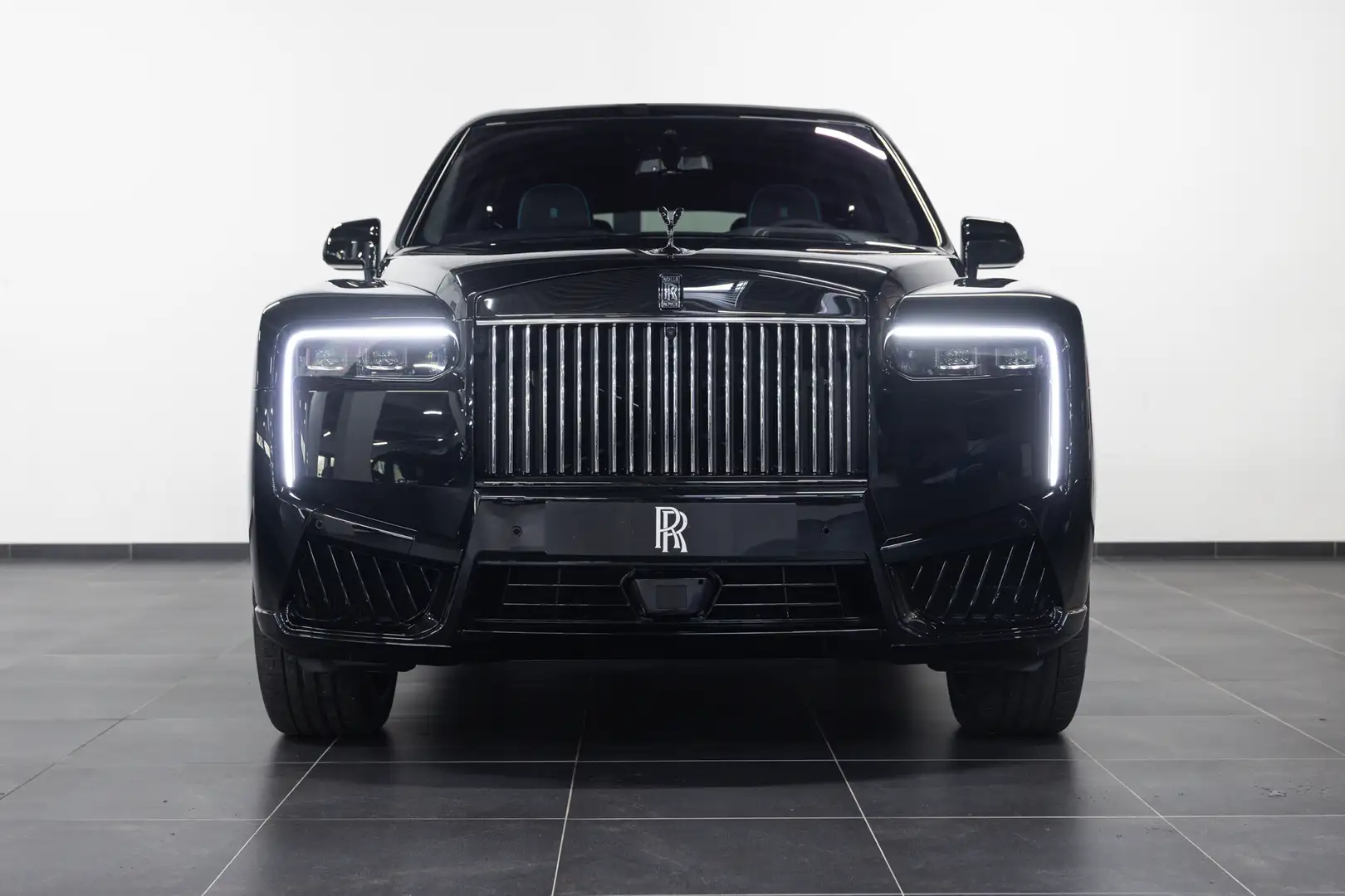 Rolls-Royce Cullinan Black Badge Series II Zwart - 2