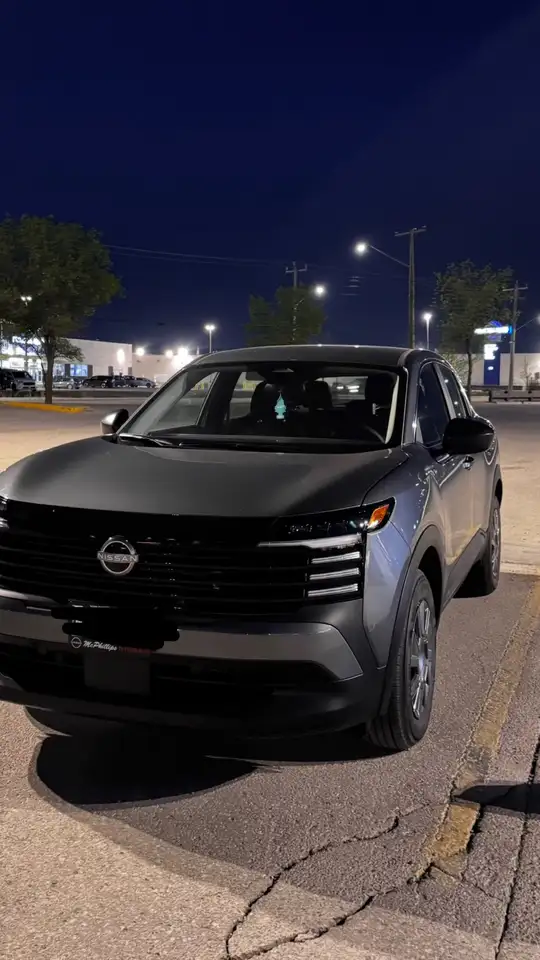2025 Nissan Kicks