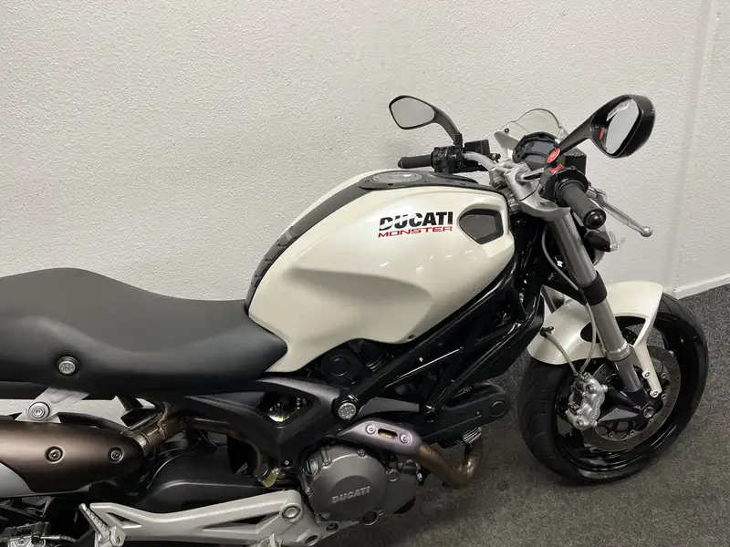 Ducati M 696 - foto 8