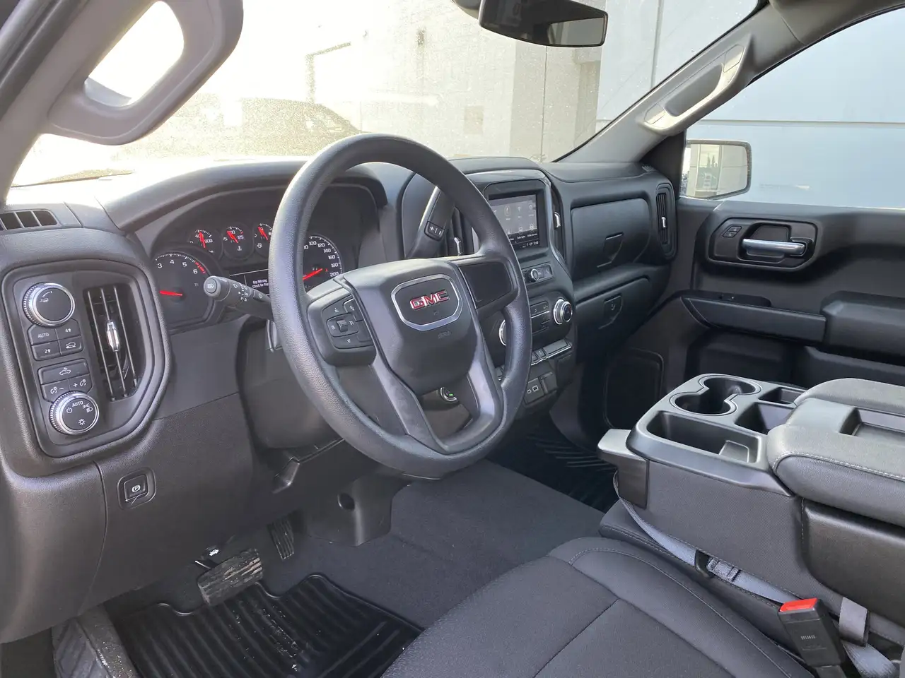 GMC Sierra 1500 снимка GMC Sierra 1500